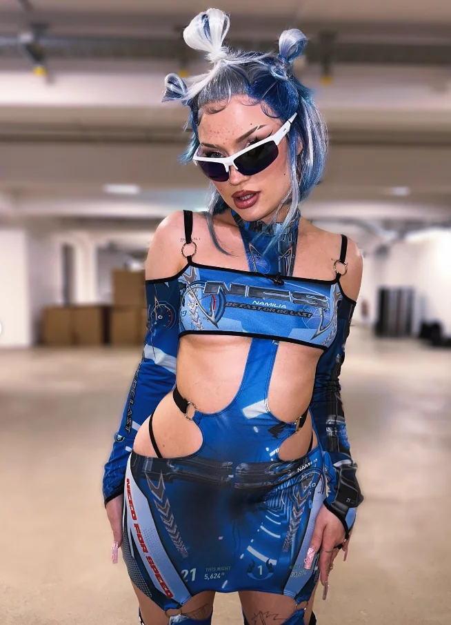 NAOMI JON