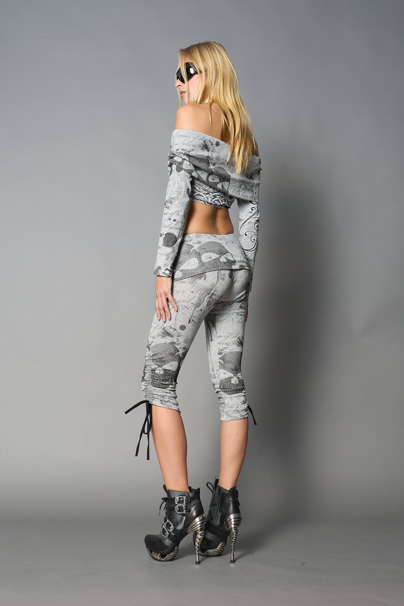 Totally Capris — view 9