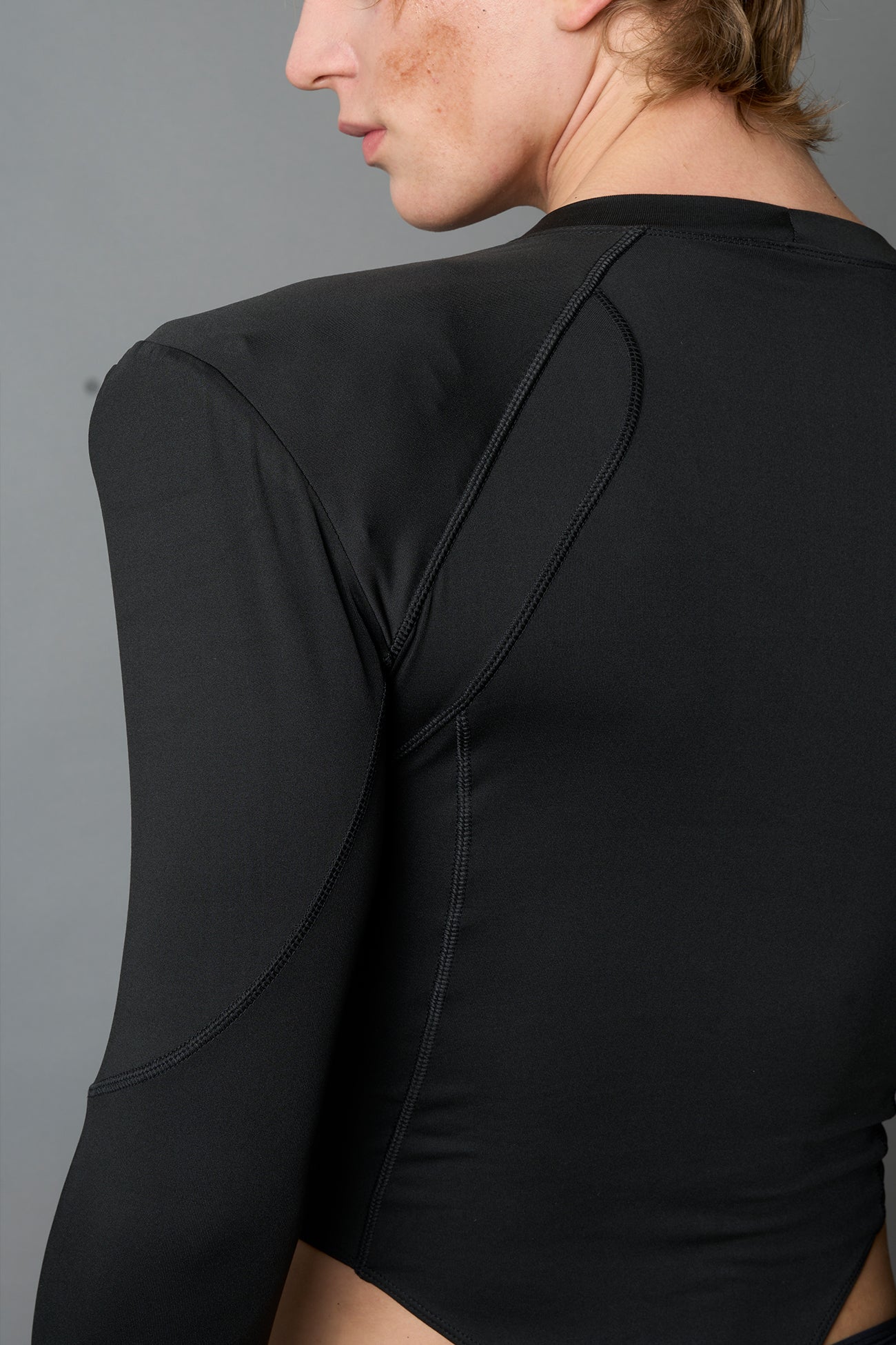 detachable shoulderpads