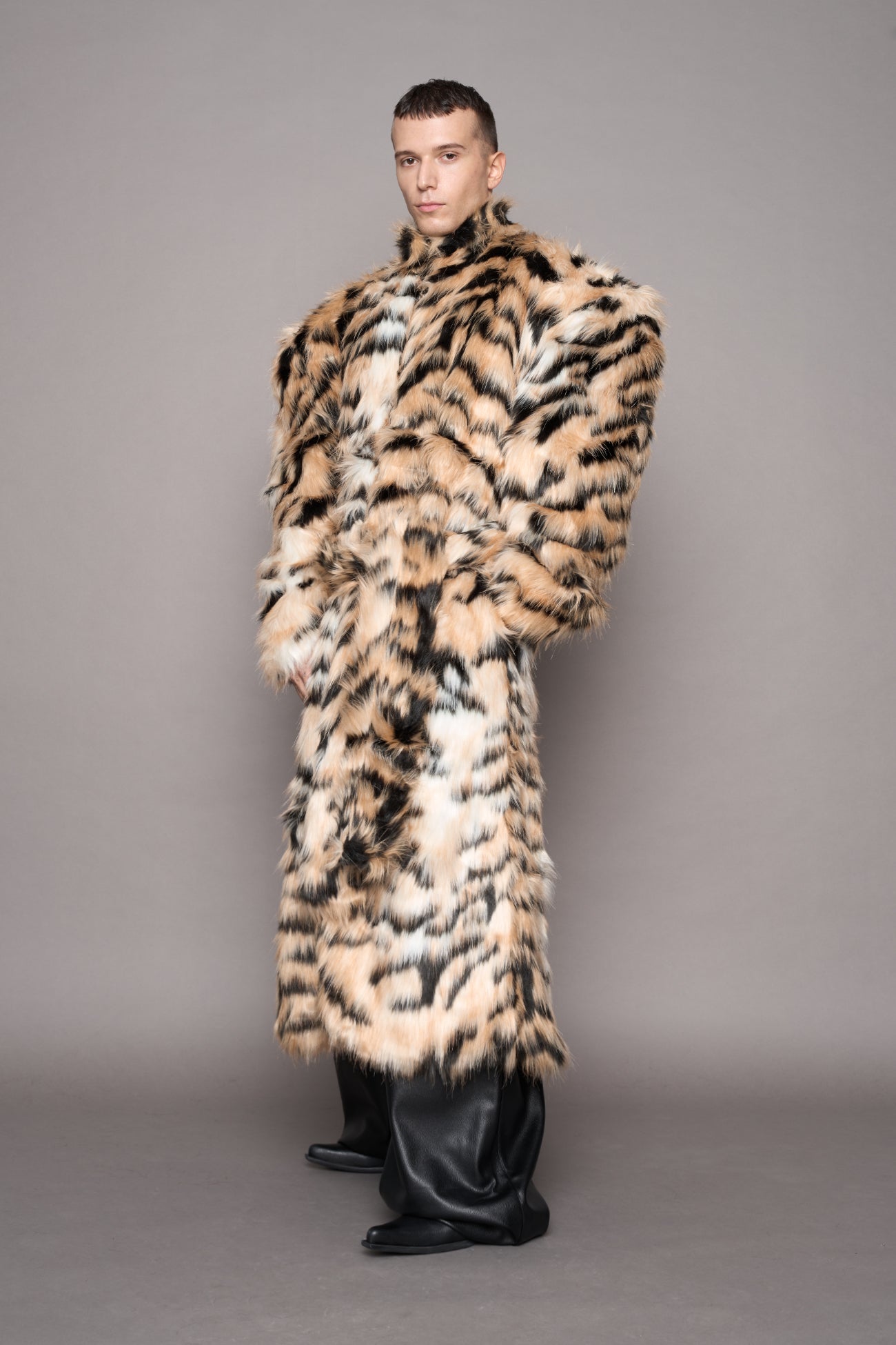 Midnight Faux Fur Coat Tiger — view 10