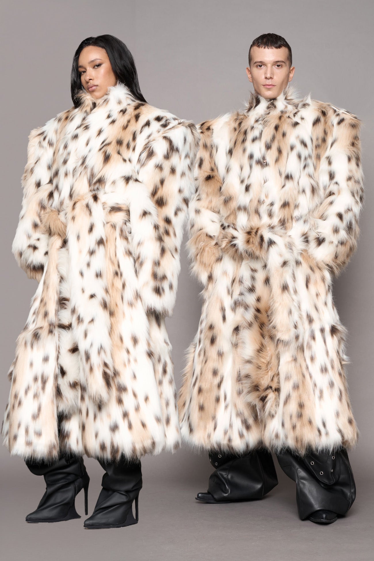 Midnight Faux Fur Coat Snow — view 1