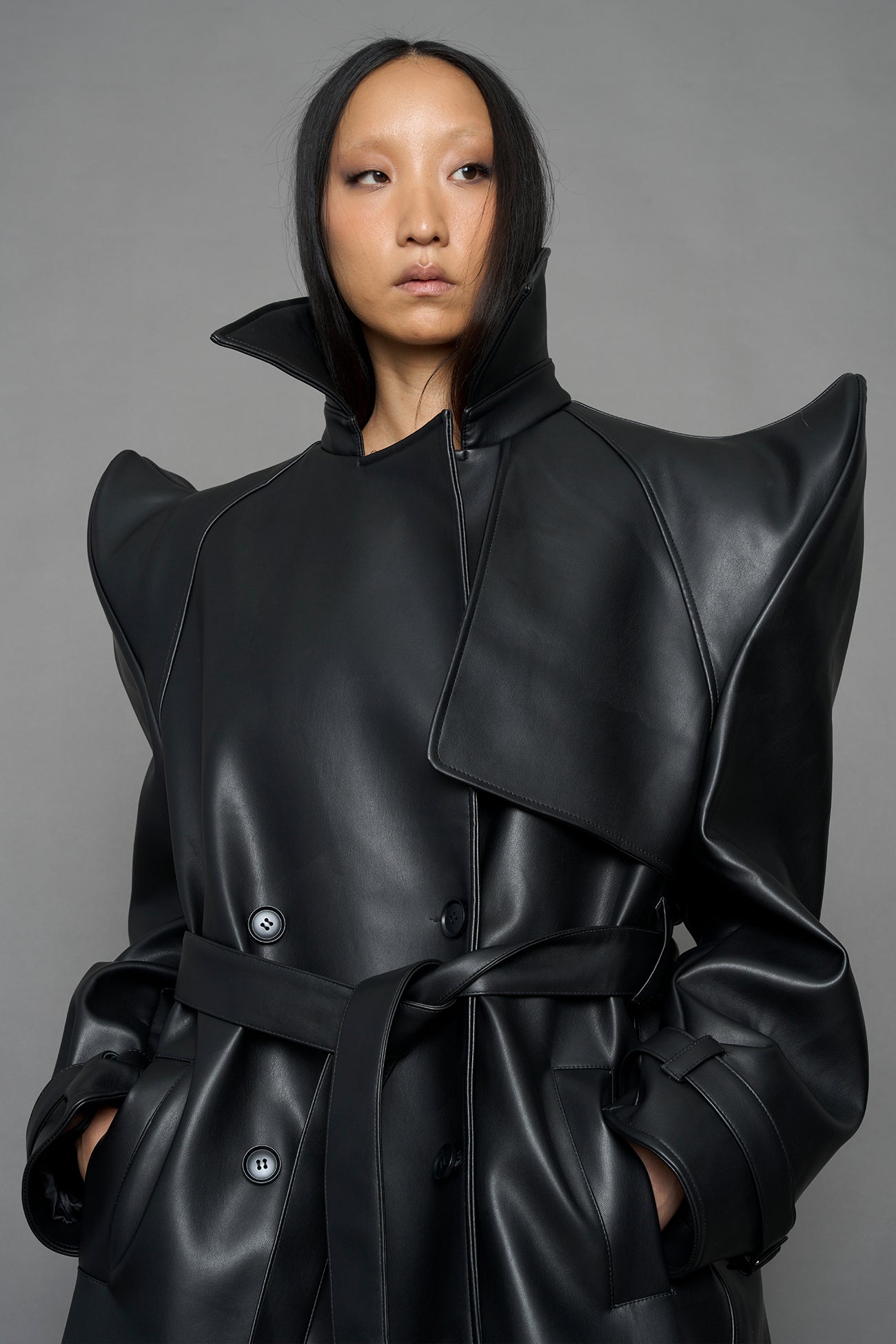 signature doomsday shoulder with internal boning construction