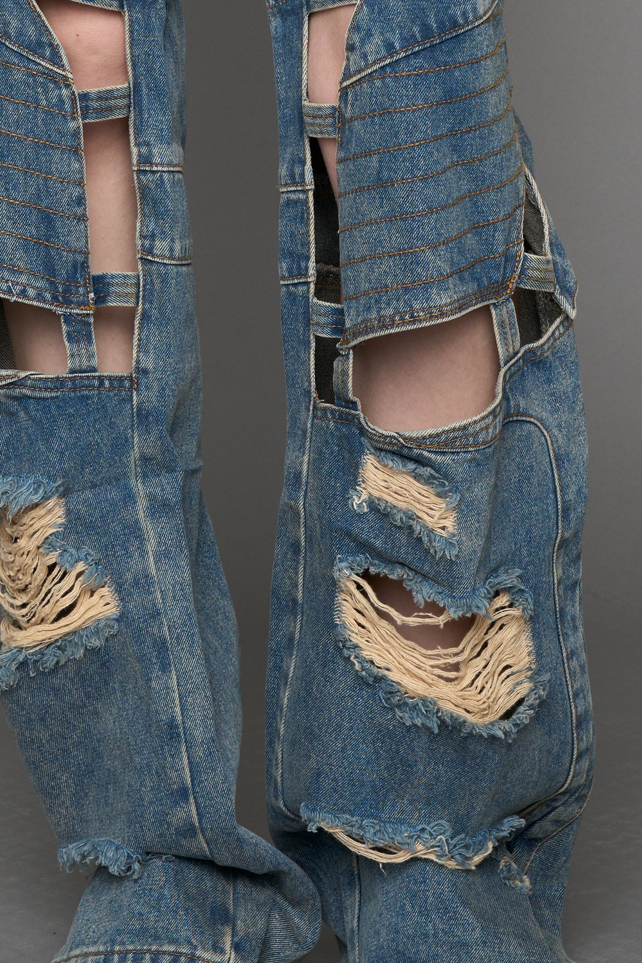 fabric manipulation detail