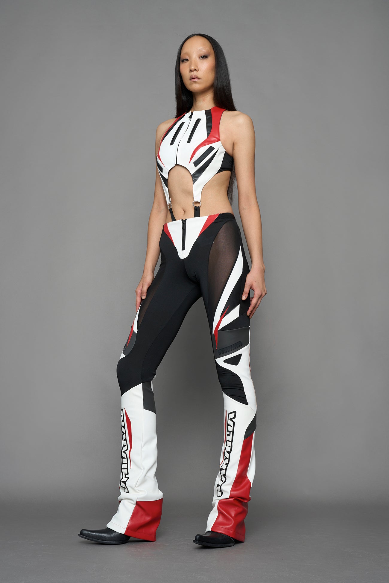 Cut Out Body - Flat Panty — view 4