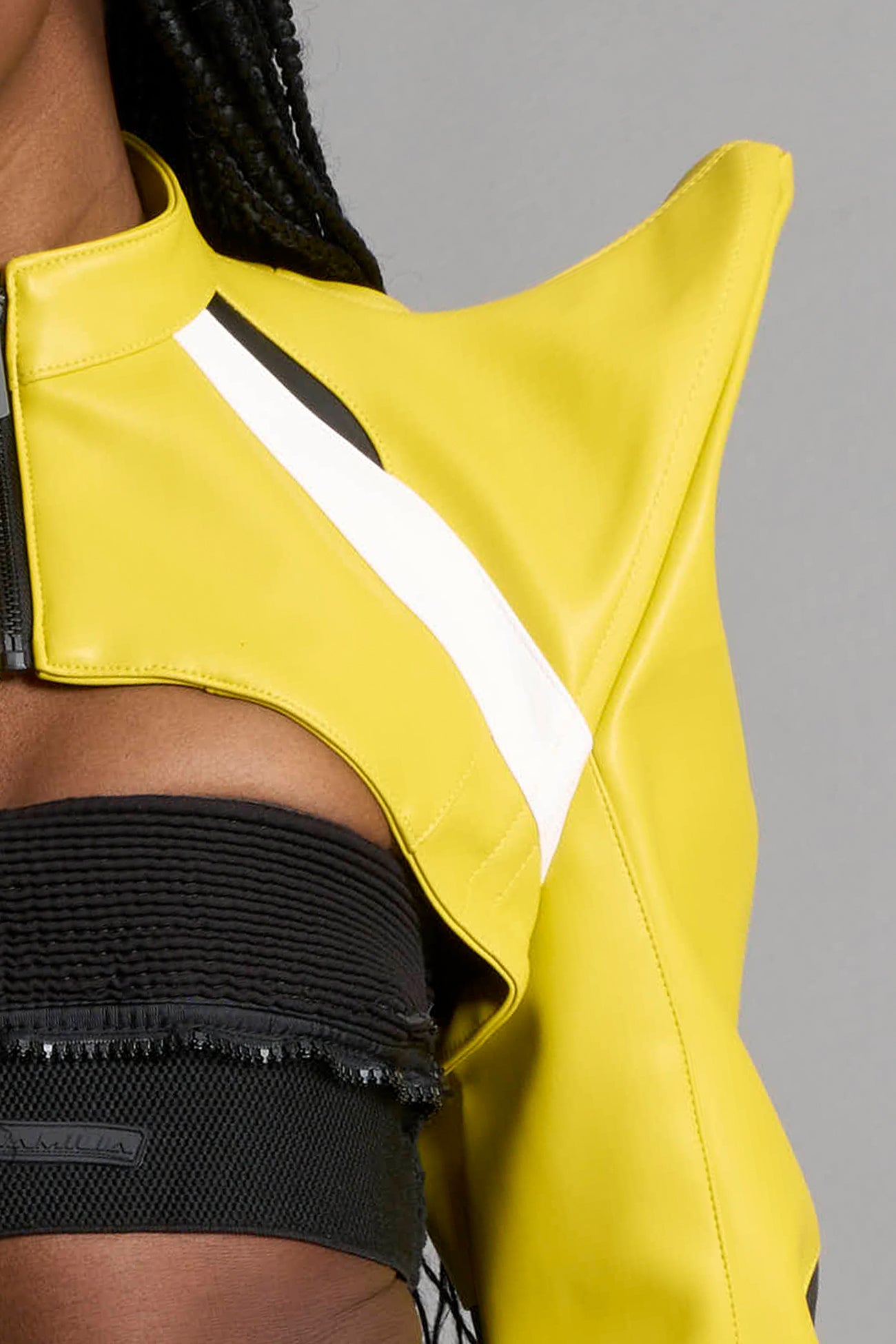 signature spike shoulder construction with internal boning