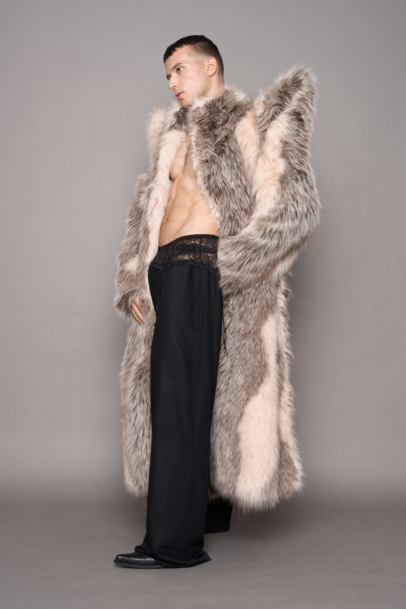 Doomsday Faux Fur Coat Dune — view 9